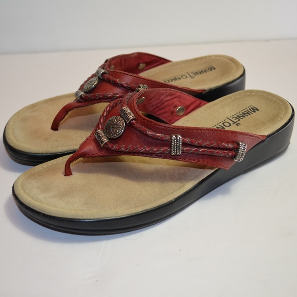 minnetonka silverthorne wedge sandal